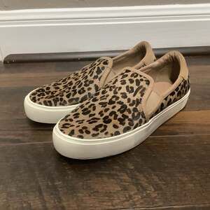 UGG Women Size 9 Exotic Slip-On Sneakers in Leopard Print Calf Hair